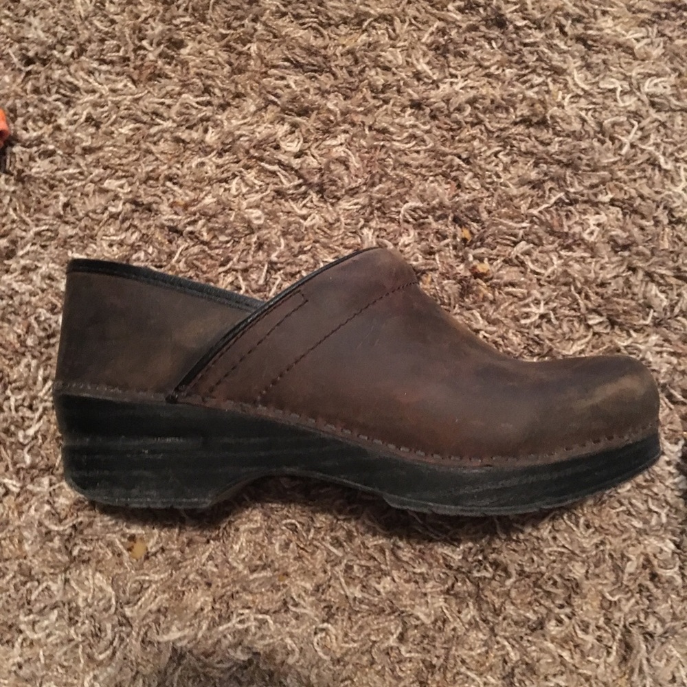 Women’s clogs like new